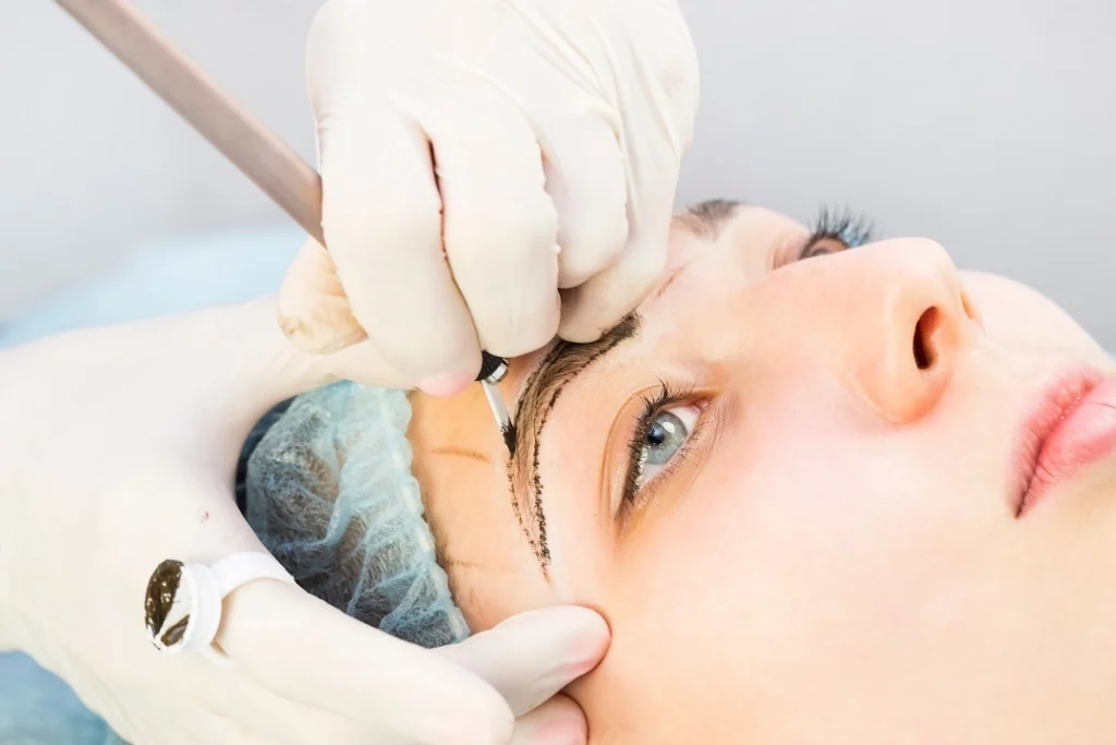 Seasonal Discounts in Microblading Education for Web Designers